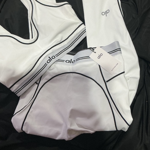 White Alo yoga set - Picture 1 of 5